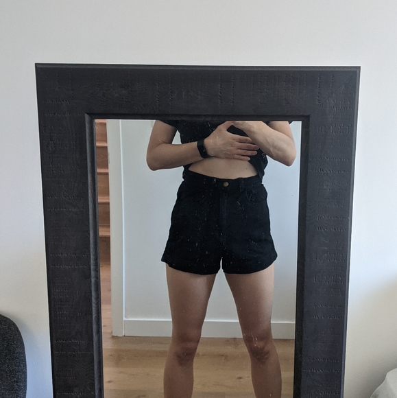 American Apparel high-waisted black jean shorts - Picture 4 of 4